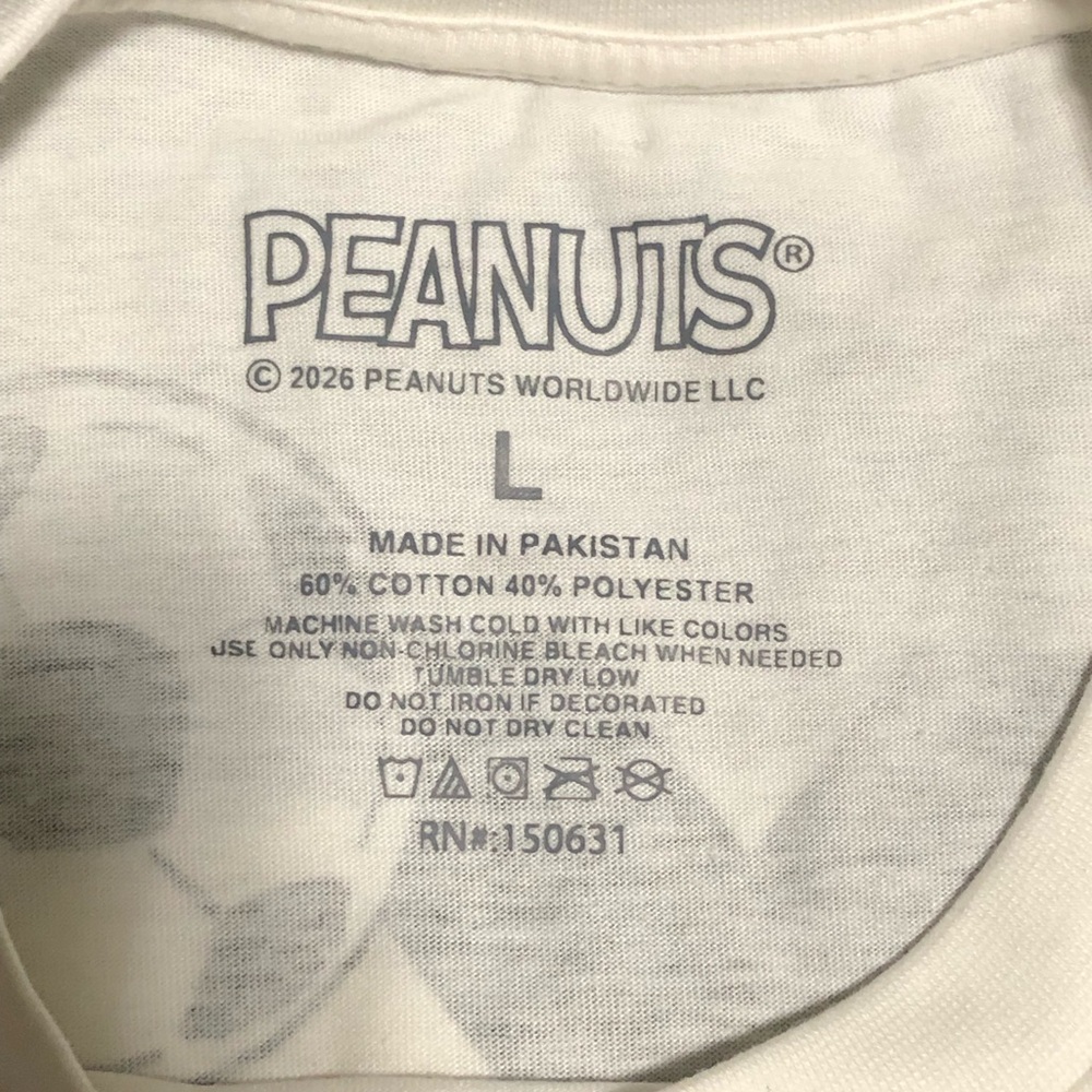 Snoopy Peanuts Mexico T-Shirt, Size Large, White, Lightweight, Relaxed Fit - Picture 6 of 6